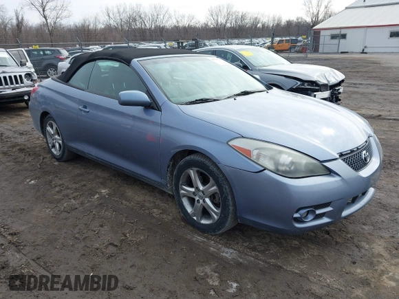 2008 Toyota Solara SE z VIN 4T1FA38P58U156285, wystawiony jako IAAI lot #41553837 z przebiegiem 114 391 mil mil oraz . Historia ofert i sprzedaży dostępna na DreamBid. Obrazek 1.