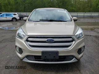 2017 Ford Escape SE with VIN 1FMCU9GD3HUD33324, listed as a Copart auction lot 56020415 with 139,106 mi miles and Clean Title. Bid and sale history available at DreamBid. Image 5.