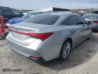 2019 Toyota Avalon Hybrid Limited with VIN 4T1B21FB3KU009106, listed as a IAAI auction lot 41757436 with 107,459 mi miles. Bid and sale history available at carsss.com. Image 4.