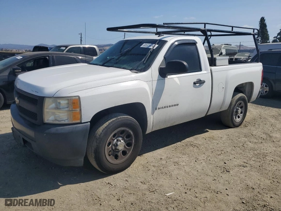 2007 Chevrolet Silverado 1500 Classic Work Truck with VIN 1GCEC14X87Z605271, listed as a Copart auction lot 68501414 with 136,571 mi miles and Salvage Title. Bid and sale history available at carsss.com. Image 1.