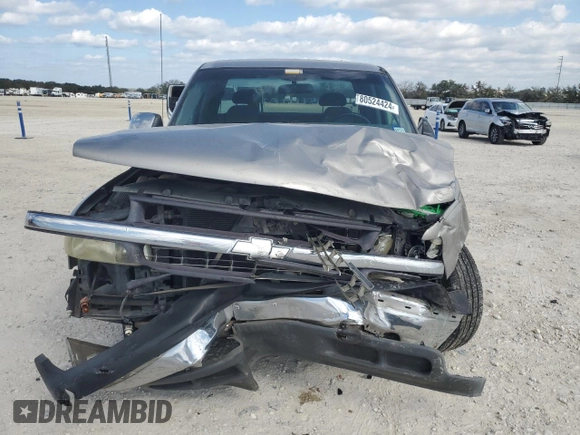 2000 Chevrolet Silverado 1500 with VIN 2GCEC19W6Y1189862, listed as a Copart auction lot 80524424 with 303,051 mi miles and Salvage Title. Bid and sale history available at DreamBid. Image 5.