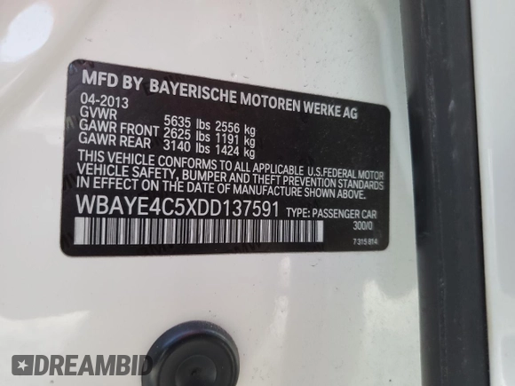 2013 BMW 7 Series 740Li with VIN WBAYE4C5XDD137591, listed as a Copart auction lot 44581175 with 138,173 mi miles and Salvage title. Bid and sale history available at DreamBid. Image 12.