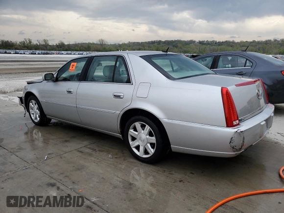2006 Cadillac DTS 1SD z VIN 1G6KD57Y26U115094, wystawiony jako Copart lot #53534355 z przebiegiem 126 631 mil mil oraz Szkoda całkowita • Salvage title. Historia ofert i sprzedaży dostępna na DreamBid. Obrazek 2.