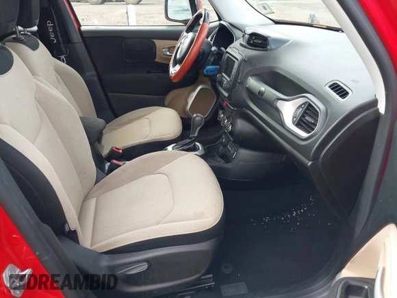 2015 Jeep Renegade Latitude z VIN ZACCJBBT1FPB33219, wystawiony jako IAAI lot #42219442 z przebiegiem 171 868 mil mil oraz . Historia ofert i sprzedaży dostępna na DreamBid. Obrazek 5.