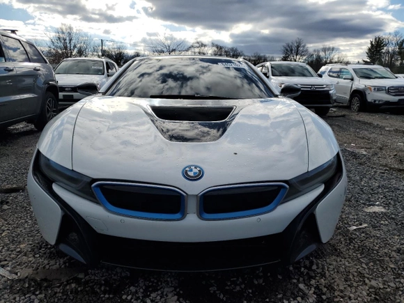 2016 BMW i8 z VIN WBY2Z2C52GV675006, wystawiony jako Copart lot #84521024 z przebiegiem 65 822 mil mil oraz Szkoda całkowita • Salvage title. Historia ofert i sprzedaży dostępna na DreamBid. Obrazek 5.