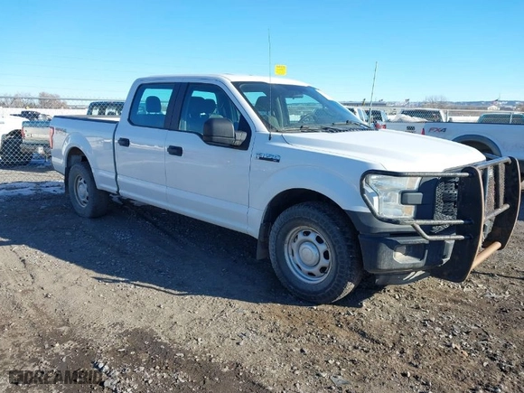 2015 Ford F-150 XLT w/HD Payload Pkg with VIN 1FTFW1EF8FFC07270, listed as a IAAI auction lot 41425948 with 194,107 mi miles. Bid and sale history available at carsss.com. Image 1.