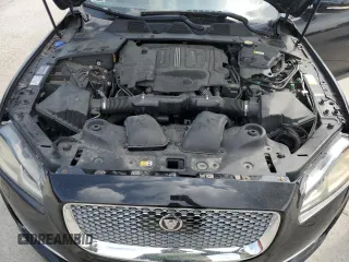 2017 Jaguar XJ Portfolio z VIN SAJWJ2GD7H8W09757, wystawiony jako Copart lot #62157725 z przebiegiem 64 060 mil mil oraz Szkoda całkowita • Salvage title. Historia ofert i sprzedaży dostępna na DreamBid. Obrazek 11.