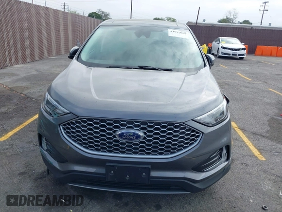 2023 Ford Edge SEL z VIN 2FMPK4J98PBA03830, wystawiony jako IAAI lot #41992054 z przebiegiem 21 081 mil mil oraz . Historia ofert i sprzedaży dostępna na DreamBid. Obrazek 12.