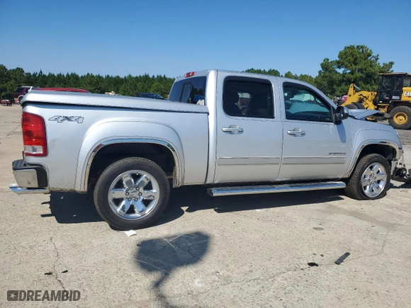 2013 GMC Sierra 1500 SLT with VIN 3GTP2WE70DG210472, listed as a Copart auction lot 70811604 with 111,002 mi miles and Salvage Title. Bid and sale history available at carsss.com. Image 3.