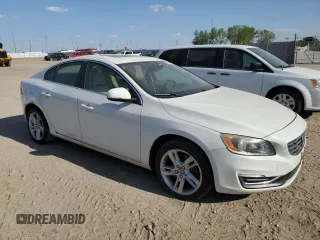 2014 Volvo S60 T5 z VIN YV1612FS9E2280986, wystawiony jako Copart lot #54406225 z przebiegiem 161 414 mil mil oraz Czysty tytuł • Clean title. Historia ofert i sprzedaży dostępna na DreamBid. Obrazek 4.