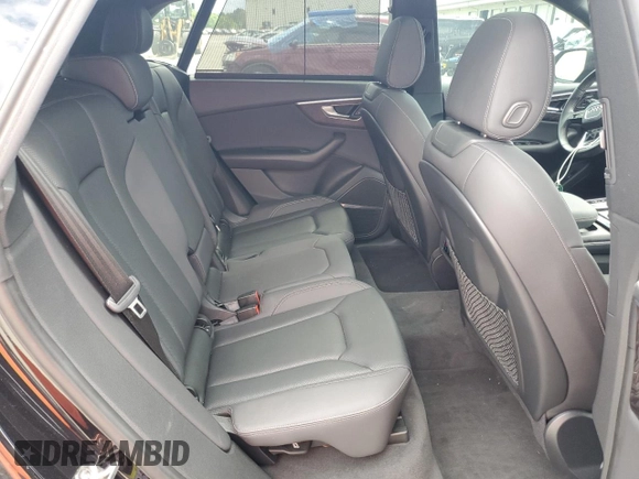 2020 Audi Q8 Prestige z VIN WA1FVAF16LD005292, wystawiony jako Copart lot #57674325 z przebiegiem 62 874 mil mil oraz Szkoda całkowita • Salvage title. Historia ofert i sprzedaży dostępna na DreamBid. Obrazek 11.