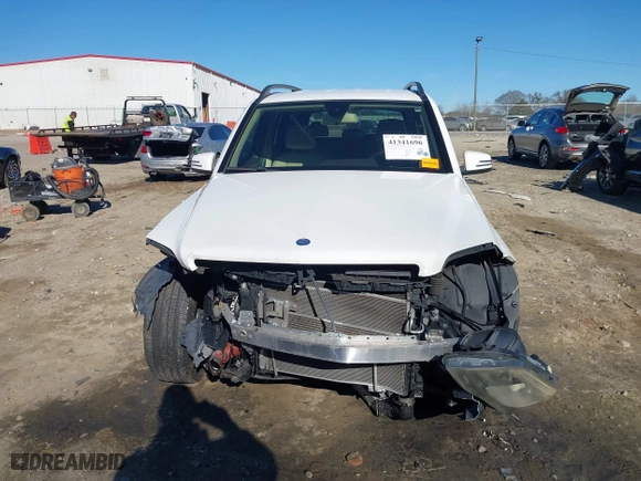 2014 Mercedes-Benz GLK-Class GLK 250 BlueTEC with VIN WDCGG0EB5EG316507, listed as a IAAI auction lot 41341696 with 117,885 mi miles. Bid and sale history available at carsss.com. Image 12.