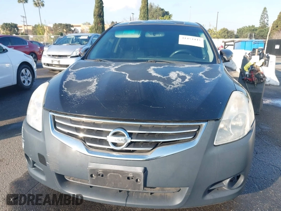 2010 Nissan Altima 3.5 SR with VIN 1N4BL2AP2AN527586, listed as a IAAI auction lot 41454445 with 184,955 mi miles. Bid and sale history available at carsss.com. Image 6.
