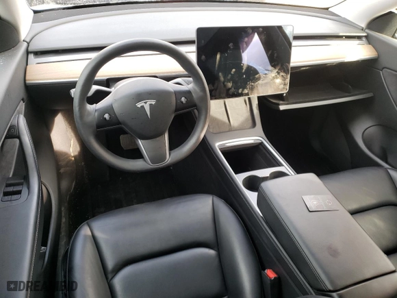 2021 Tesla Model Y Long Range with VIN 5YJYGDEEXMF199396, listed as a Copart auction lot 43366655 with 31,480 mi miles and Salvage Title. Bid and sale history available at carsss.com. Image 8.