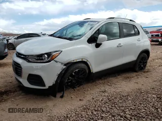 2022 Chevrolet Trax LT with VIN KL7CJPSM0NB556787, listed as a Copart auction lot 44207695 with 17,751 mi miles and Salvage Title. Bid and sale history available at carsss.com. Image 1.