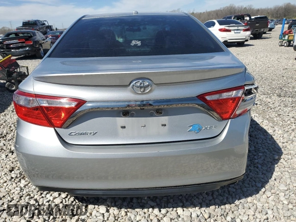 2015 Toyota Camry XLE with VIN 4T1BF1FK4FU006239, listed as a Copart auction lot 49478925 with 179,762 mi miles and Salvage Title. Bid and sale history available at DreamBid. Image 6.