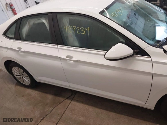 2020 Volkswagen Jetta S with VIN 3VWN57BU3LM091943, listed as a IAAI auction lot 41292319 with 83,995 mi miles. Bid and sale history available at carsss.com. Image 13.
