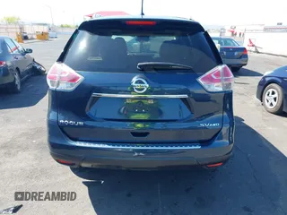 2015 Nissan Rogue SL with VIN 5N1AT2MV5FC927592, listed as a IAAI auction lot 42132041 with 174,536 mi miles and . Bid and sale history available at carsss.com. Image 16.
