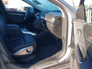 2011 Mercedes-Benz R R 350 with VIN 4JGCB6FE9BA113693, listed as a IAAI auction lot 41255621 with 136,126 mi miles. Bid and sale history available at carsss.com. Image 5.
