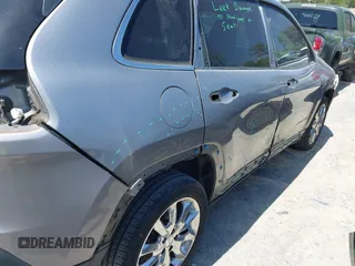 2015 Jeep Cherokee Limited with VIN 1C4PJLDB4FW584952, listed as a IAAI auction lot 42027257 with 146,198 mi miles and . Bid and sale history available at DreamBid. Image 6.