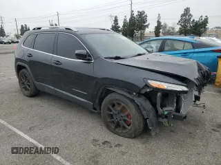 2016 Jeep Cherokee Latitude with VIN 1C4PJLCB7GW128303, listed as a Copart auction lot 53908255 with 104,098 mi miles and Clean title. Bid and sale history available at DreamBid. Image 4.