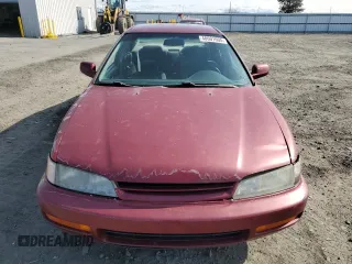 1996 Honda Accord LX with VIN 1HGCD563XTA266206, listed as a Copart auction lot 48601005 with 302,329 mi miles and Salvage Title. Bid and sale history available at DreamBid. Image 5.