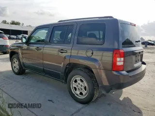 2015 Jeep Patriot Sport z VIN 1C4NJPBBXFD204557, wystawiony jako Copart lot #59544745 z przebiegiem 136 158 mil mil oraz Czysty tytuł • Clean title. Historia ofert i sprzedaży dostępna na DreamBid. Obrazek 2.