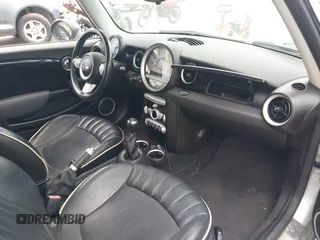 2007 MINI Hardtop S with VIN WMWMF73567TT83738, listed as a IAAI auction lot 42598923 with 133,968 mi miles and . Bid and sale history available at DreamBid. Image 5.