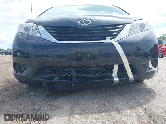 2013 Toyota Sienna LE AAS with VIN 5TDKK3DC3DS392029, listed as a IAAI auction lot 42366000 with 199,237 mi miles and . Bid and sale history available at DreamBid. Image 6.