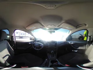 2018 Ford Focus SE с VIN 1FADP3F2XJL276733, выставлен на аукционе IAAI как лот 42537089 с пробегом Не указан миль и . История ставок и продаж доступна на DreamBid. Изображение 18.