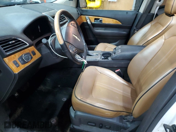 2012 Lincoln MKX z VIN 2LMDJ6JK9CBL02245, wystawiony jako Copart lot #53363515 z przebiegiem 130 227 mil mil oraz Czysty tytuł • Clean title. Historia ofert i sprzedaży dostępna na DreamBid. Obrazek 7.