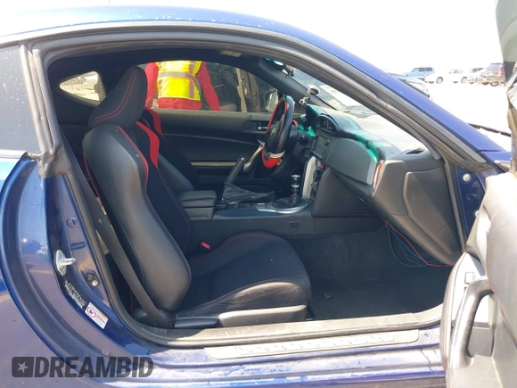2015 Scion FR-S with VIN JF1ZNAA18F9712580, listed as a IAAI auction lot 42223595 with 157,384 mi miles and . Bid and sale history available at carsss.com. Image 5.
