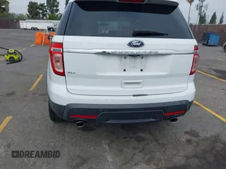 2015 Ford Explorer XLT with VIN 1FM5K7D80FGB50324, listed as a IAAI auction lot 42067992 with 106,207 mi miles and . Bid and sale history available at carsss.com. Image 16.