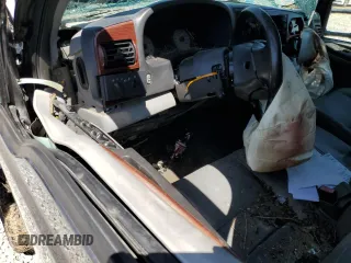 2005 Ford Super Duty F-250 XL with VIN 1FTSW21P85EB09329, listed as a Copart auction lot 52368935 with 0 mi miles and Salvage Title. Bid and sale history available at carsss.com. Image 8.