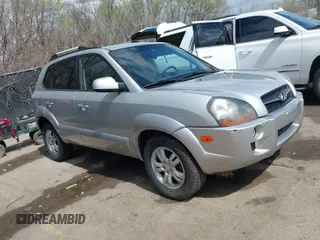 2009 Hyundai Tucson Limited with VIN KM8JN12D19U946007, listed as a IAAI auction lot 41903585 with 213,737 mi miles. Bid and sale history available at carsss.com. Image 1.