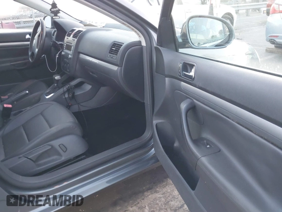 2009 Volkswagen Jetta SE с VIN 3VWRZ71K29M065039, выставлен на аукционе IAAI как лот 41767525 с пробегом 176 443 миль миль и . История ставок и продаж доступна на DreamBid. Изображение 5.