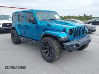 2020 Jeep Wrangler Unlimited Sahara with VIN 1C4HJXEN6LW231189, listed as a IAAI auction lot 41395059 with 59,399 mi miles. Bid and sale history available at carsss.com. Image 1.