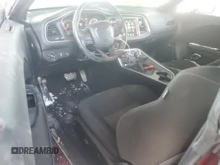 2022 Dodge Challenger R/T Scat Pack z VIN 2C3CDZFJ7NH253801, wystawiony jako Copart lot #42668345 z przebiegiem 62 477 mil mil oraz Szkoda całkowita • Salvage title. Historia ofert i sprzedaży dostępna na DreamBid. Obrazek 8.