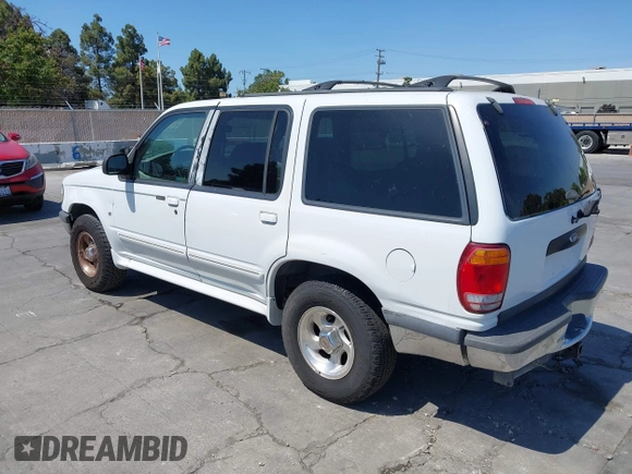 1998 Ford Explorer XLT z VIN 1FMZU32P6WZA04805, wystawiony jako IAAI lot #42569869 z przebiegiem 481 669 mil mil oraz . Historia ofert i sprzedaży dostępna na DreamBid. Obrazek 3.