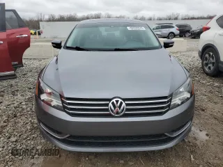 2013 Volkswagen Passat SE with VIN 1VWBH7A38DC086825, listed as a Copart auction lot 49668035 with 119,005 mi miles and Salvage title. Bid and sale history available at DreamBid. Image 5.