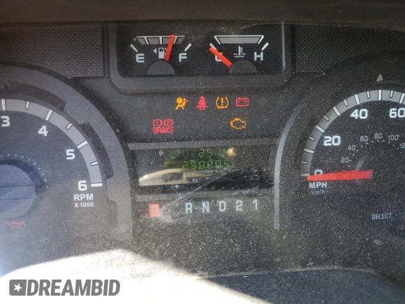 2010 Ford Econoline Cargo Commercial z VIN 1FTNE2EW0ADA39892, wystawiony jako Copart lot #75612664 z przebiegiem 250 805 mil mil oraz Nie do naprawy • Non repairable. Historia ofert i sprzedaży dostępna na DreamBid. Obrazek 9.