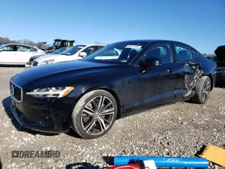 2019 Volvo S60 R-Design with VIN 7JRA22TM9KG013415, listed as a Copart auction lot 38141104 with 59,318 mi miles. Bid and sale history available at carsss.com. Image 1.