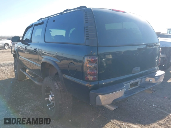 2001 Chevrolet Suburban LS with VIN 3GNEC16T61G284128, listed as a IAAI auction lot 41102555 with 198,323 mi miles. Bid and sale history available at carsss.com. Image 3.