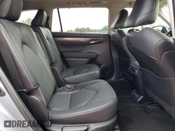 2023 Toyota Highlander L with VIN 5TDKDRBH3PS000635, listed as a Copart auction lot 61023505 with 47,348 mi miles and Salvage title. Bid and sale history available at DreamBid. Image 11.
