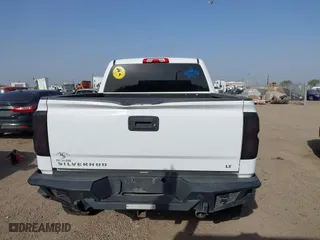 2015 Chevrolet Silverado 1500 LT with VIN 3GCUKREC1FG289851, listed as a IAAI auction lot 41676144 with 131,633 mi miles. Bid and sale history available at carsss.com. Image 16.