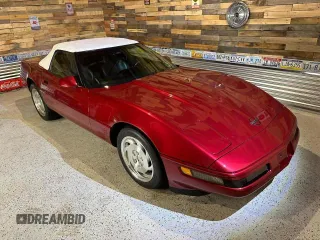 1995 Chevrolet Corvette z VIN 1G1YY32P9S5114214, wystawiony jako Copart lot #88994775 z przebiegiem 7924 mil mil oraz Szkody całkowita. Historia ofert i sprzedaży dostępna na DreamBid. Obrazek 1.