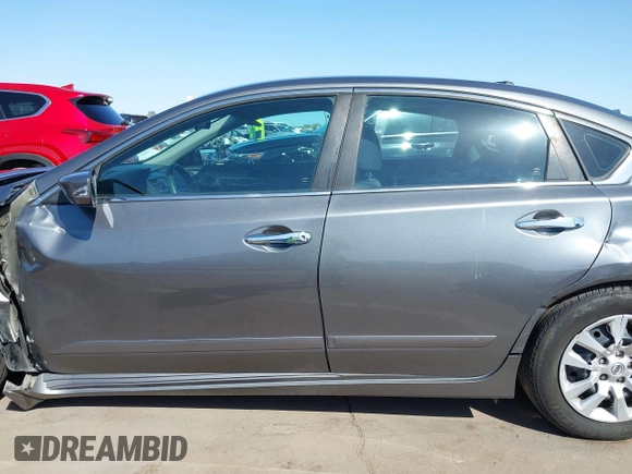 2016 Nissan Altima 2.5 S with VIN 1N4AL3AP0GN389704, listed as a IAAI auction lot 41980365 with 135,682 mi miles. Bid and sale history available at carsss.com. Image 14.