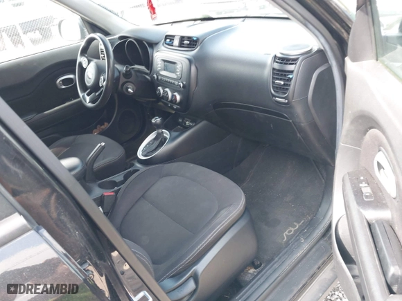 2015 Kia Soul with VIN KNDJN2A24F7800804, listed as a IAAI auction lot 42038038 with 241,667 mi miles. Bid and sale history available at carsss.com. Image 5.