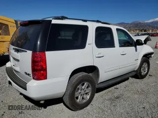2010 GMC Yukon SLT with VIN 1GKUCCE04AR263242, listed as a Copart auction lot 44727225 with 268,194 mi miles and Salvage Title. Bid and sale history available at carsss.com. Image 3.