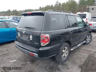 2008 Honda Pilot EX-L with VIN 5FNYF18718B038892, listed as a IAAI auction lot 41800192 with 145,370 mi miles. Bid and sale history available at carsss.com. Image 4.